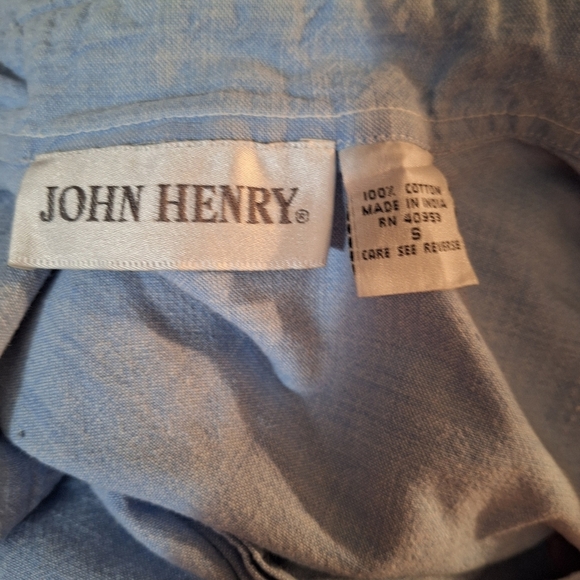 Embroidered Light Blue Button-Up Shirt - Picture 6 of 6